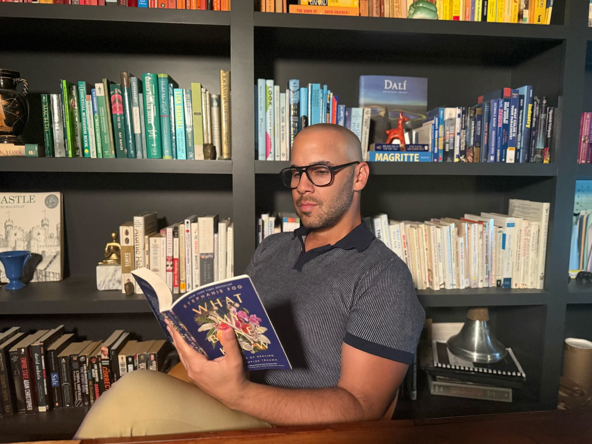 Ari Leal - Therapy Glow